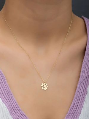 Yonca İçi Kalpli Kolye